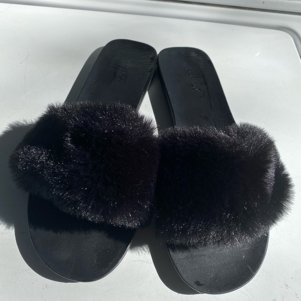 Flat cute slides